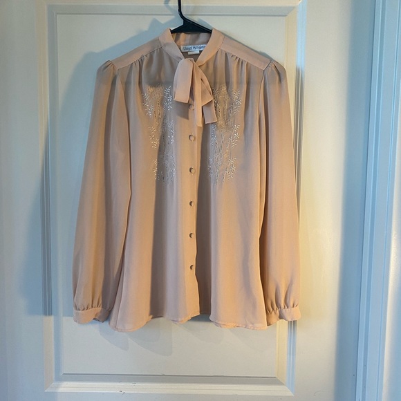 Lloyd Williams Vintage Sheer Floral Embroidery Front Button Up Pussy Bow top, 8 - Picture 10 of 10